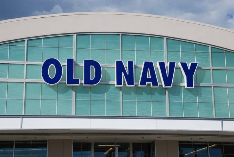 How Much Does Old Navy Pay?