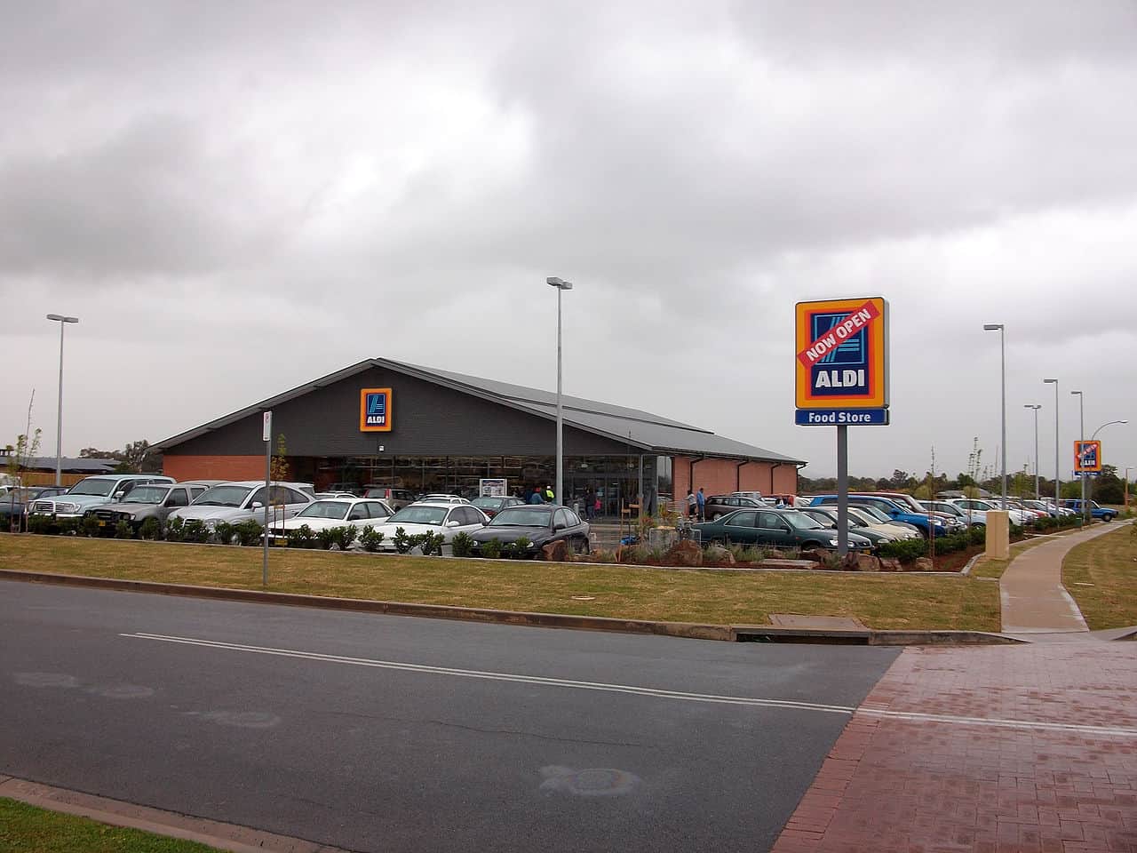How Much Does Aldi Pay?